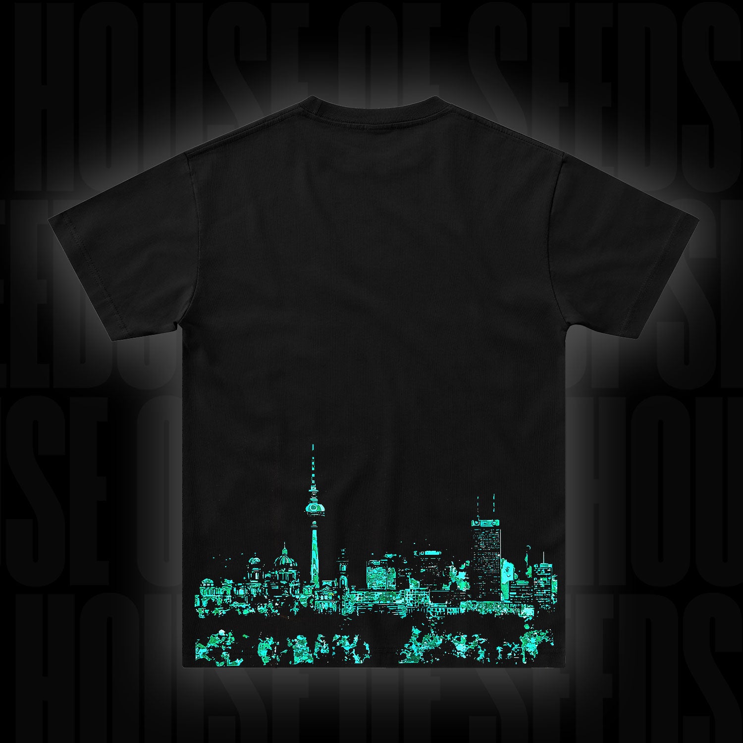 Das Doja T-Shirt Berlin Green von Doja zeigt eine leuchtend grüne Skyline der Stadt auf dem unteren Rücken.